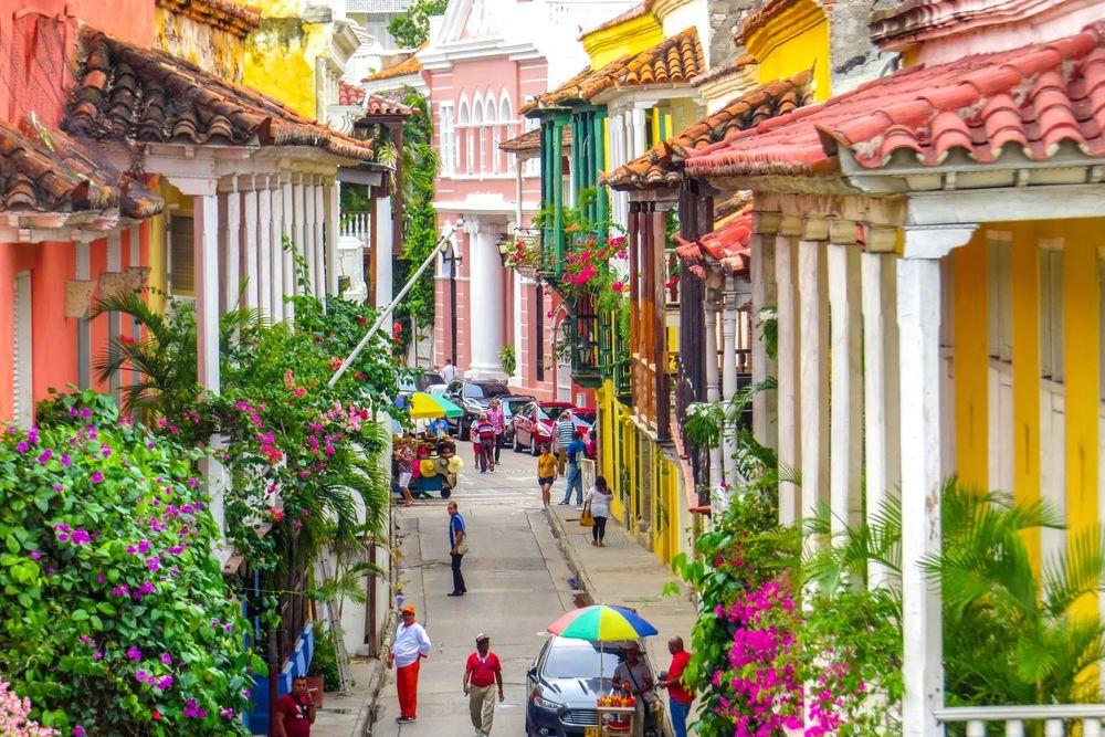 Portada de Cartagena de Indias: historia, cultura y arte de Colombia