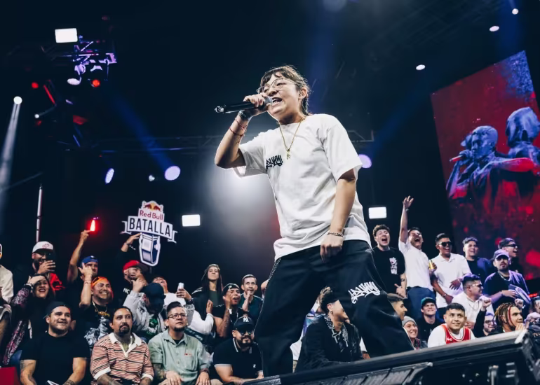 Portada de ¿Qué objeto define a cada freestyler de Red Bull Batalla: Nueva Historia?