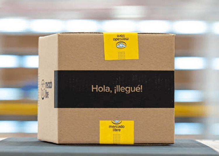Portada de ¿Cuántas prendas entran en una caja de Mercado Libre?